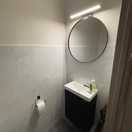 With Pool Near The Sea Apartman *