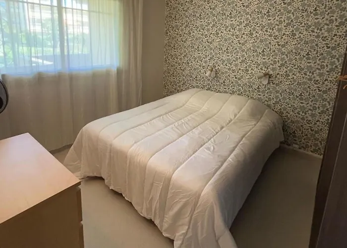 With Pool Near The Sea * Juan-les-Pins